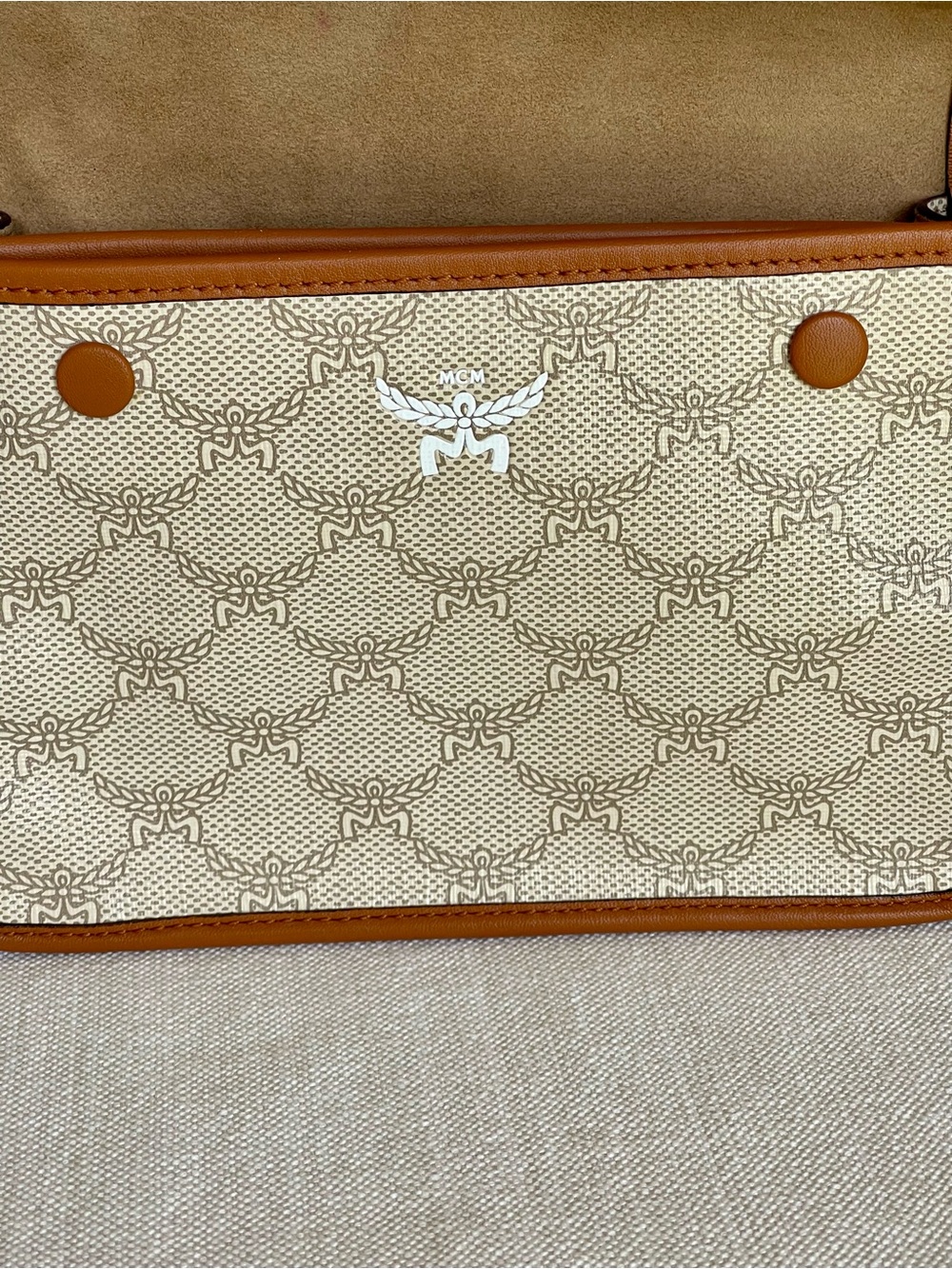 NWT MCM HIMMEL CROSSBODY IN LAURETOS W DETACHABLE FLAP POUCH CALF LEATHER TRIM - Picture 15 of 17